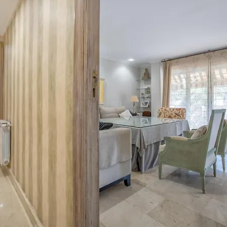 Tilos & Parking & Piscina * Cordoba