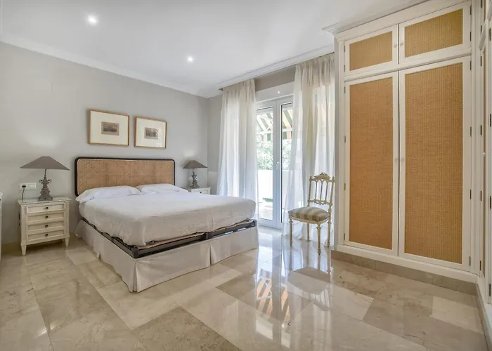 Apartament Tilos & Parking & Piscina *