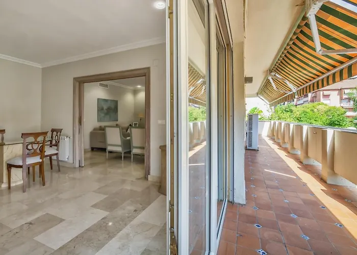 Apartament Tilos & Parking & Piscina