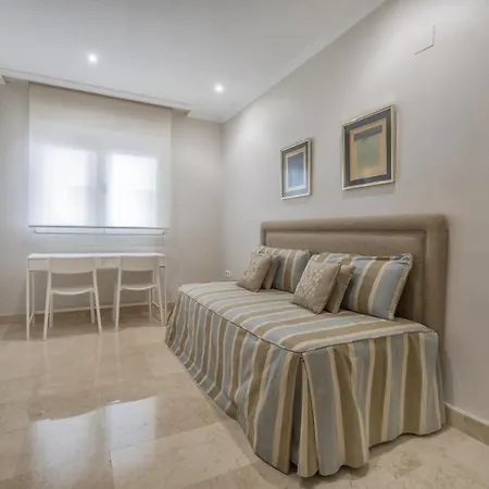 Tilos & Parking & Piscina * Córdoba