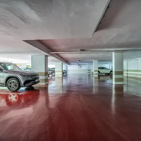 Tilos & Parking & Piscina Appartamento